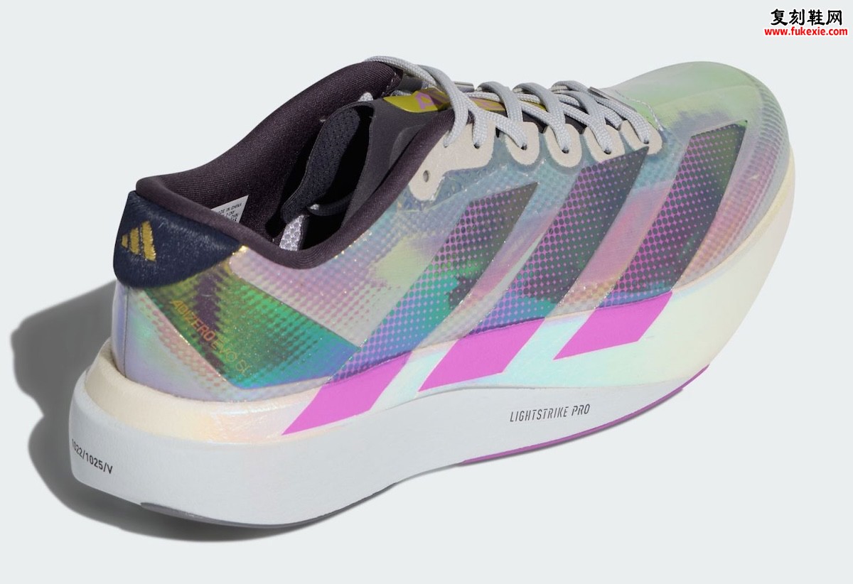 adidas Evo SL ‘Chinese New Year’ 以虹彩渐变与马毛细节演绎农历新年静谧美学