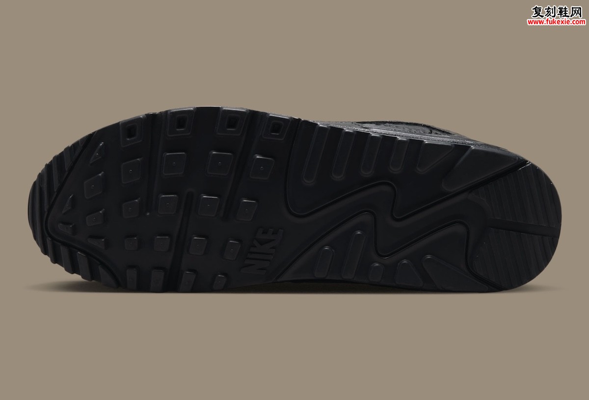 Nike Air Max 90 ‘Black Croc’ 暗黑鳄鱼纹理 6.29日低调发售 全面深度评测前瞻插图5 Nike Air Max 90 'Black Croc' 暗黑鳄鱼纹理 6.29日低调发售 全面深度评测前瞻