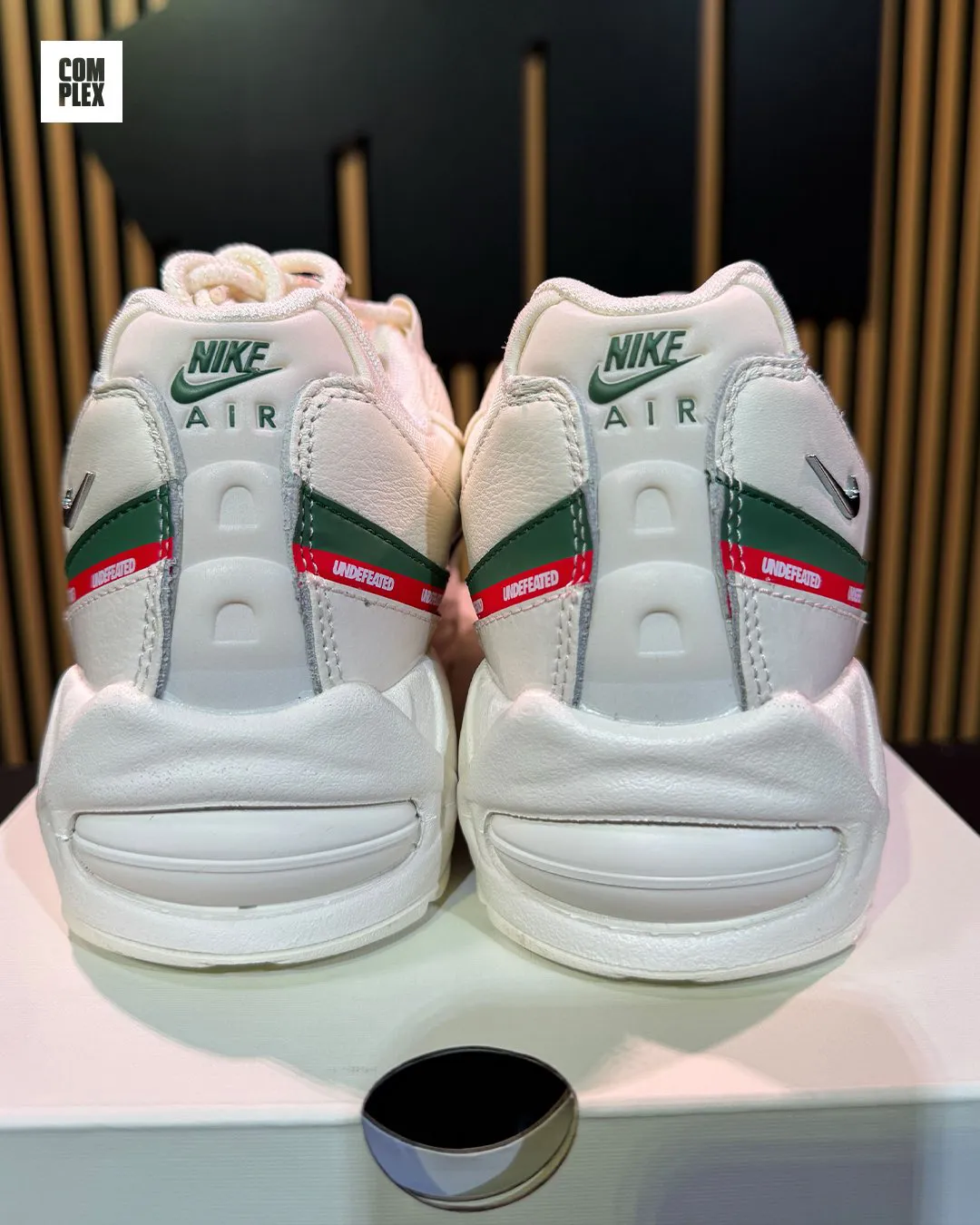 UNDEFEATED再携手Nike,2025全新Air Max 95“帆白”配色惊艳登场