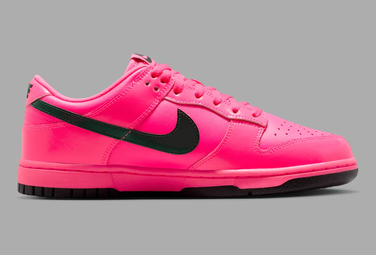 Nike Dunk Low Pink Blast 粉红漆皮亮黑Swoosh女性专属板鞋 5月1日Nike官网发售