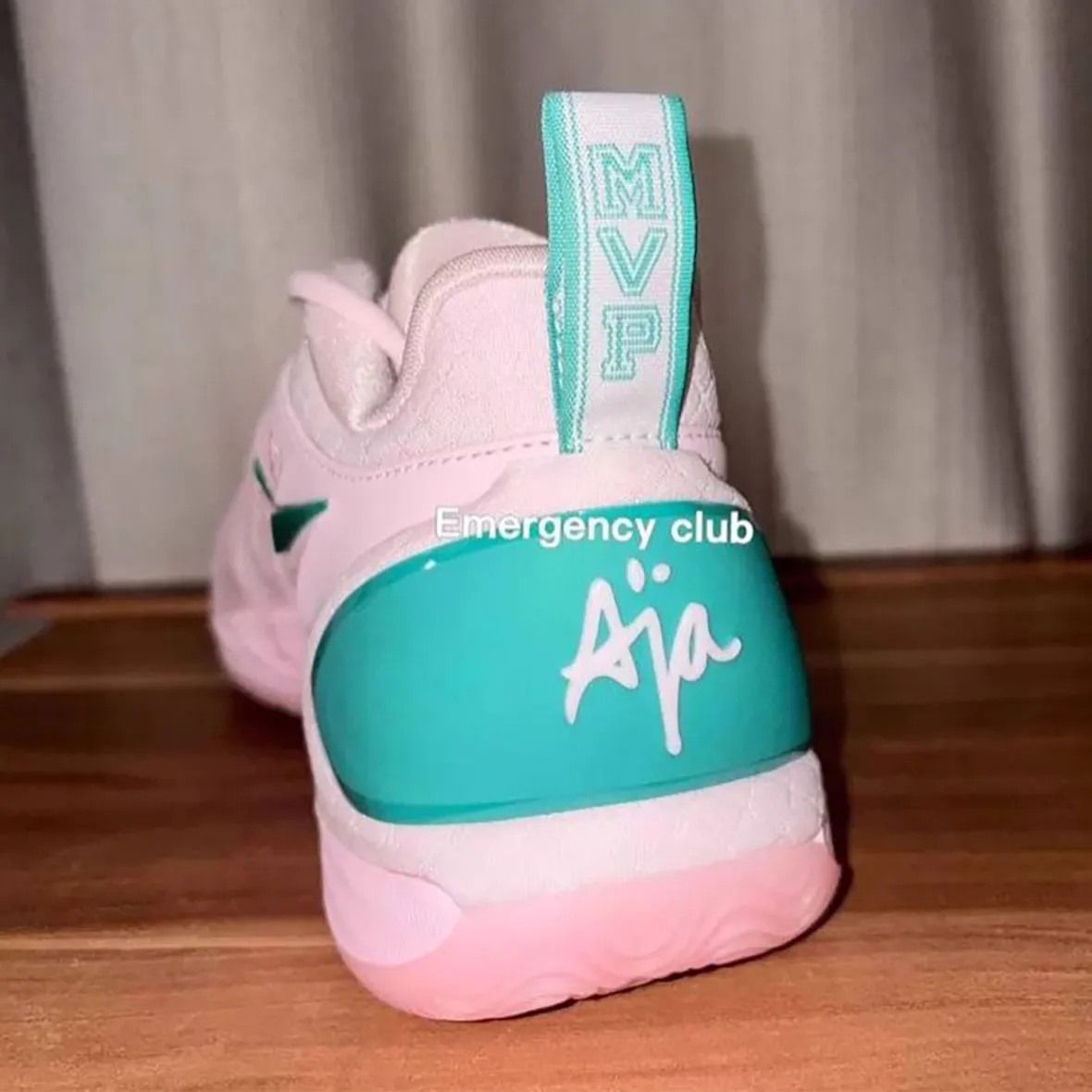 Nike A’Two “AKA” 粉绿配色致敬 A’ja Wilson 姐妹会情谊，2026年7月8日正式发售