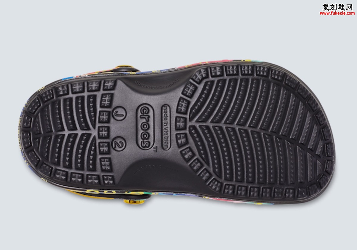 SEGA x Crocs 索尼克洞洞鞋发布，黑色鞋面角色印花，全尺码家庭款，5月19日发售