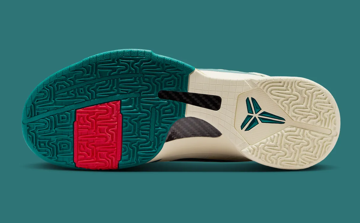 Caitlin Clark x Nike Kobe 5 Protro “Scrabble” 联名鞋款6月2日发售,椰子牛奶配色诠释狂热美学插图5 Caitlin Clark x Nike Kobe 5 Protro “Scrabble” 联名鞋款6月2日发售,椰子牛奶配色诠释狂热美学