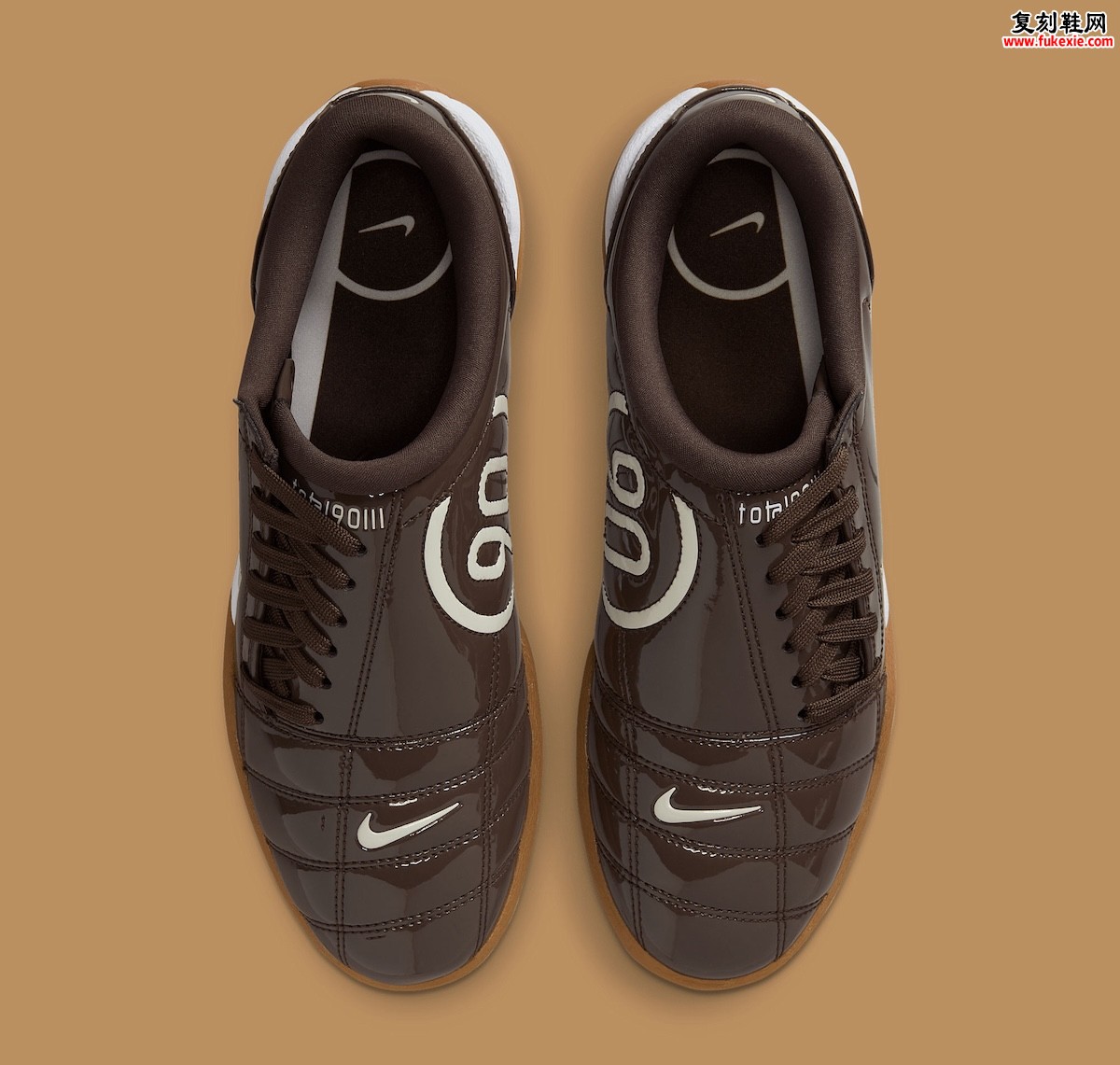 【原创】Nike Total 90 III “Baroque Brown”：从球场到街头的时尚传奇