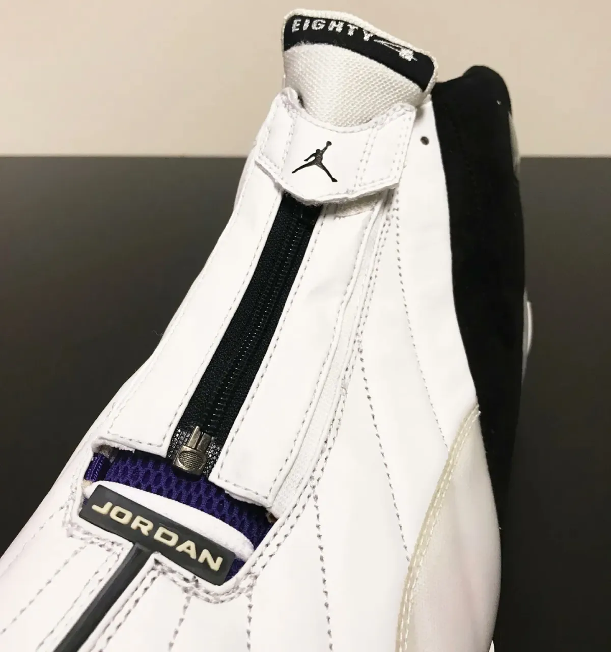 Jordan Super Freak “OG” 复刻 2027:Randy Moss 签名鞋回归,橄榄球训练鞋鼻祖再现插图2 Jordan Super Freak “OG” 复刻 2027:Randy Moss 签名鞋回归,橄榄球训练鞋鼻祖再现