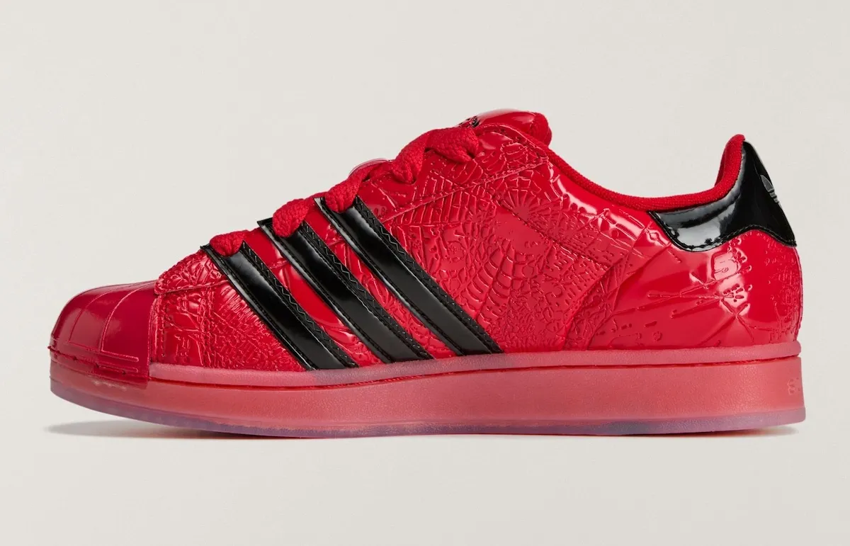 红黑裂纹漆皮再造经典:Sp5der x adidas Superstar 二月底双批次发售