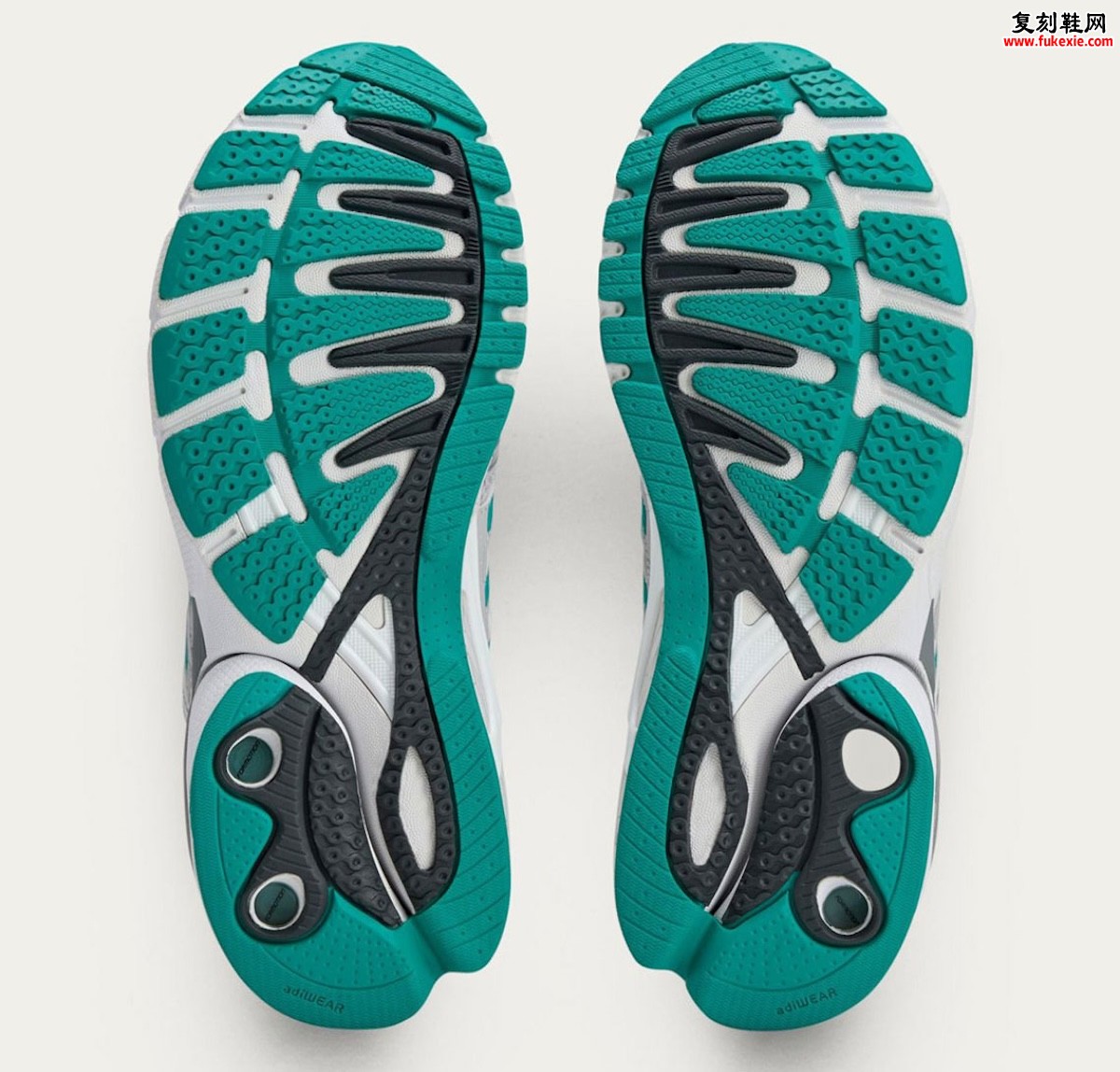 Sporty & Rich x adidas 联名Adistar Control 5复古跑鞋9月发售，镀铬细节焕新登场