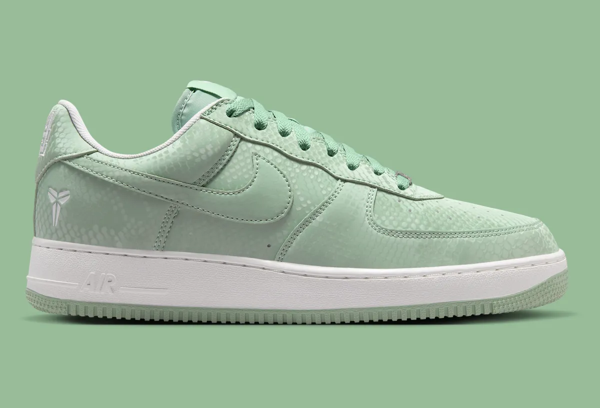 Nike Kobe Air Force 1 Low “Steam”极简美学新作科比剑鞘Logo叠加蒸汽绿蛇纹鞋面致敬传奇