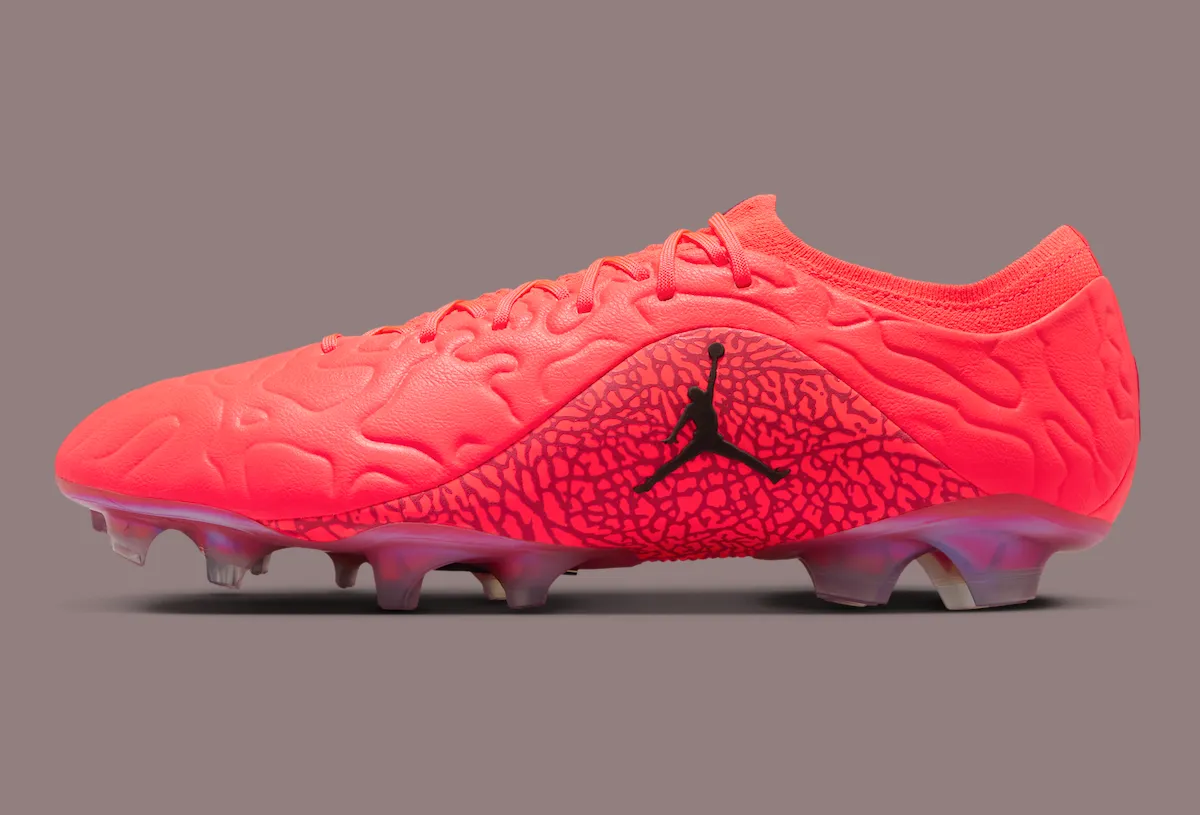 黑红血脉注入绿茵：Jordan Tiempo Maestro Elite FG SE ‘Infrared 23’ 如何用一双鞋撬动足球世界