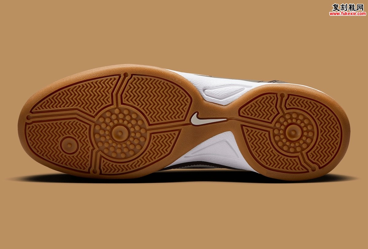 【原创】Nike Total 90 III “Baroque Brown”：从球场到街头的时尚传奇