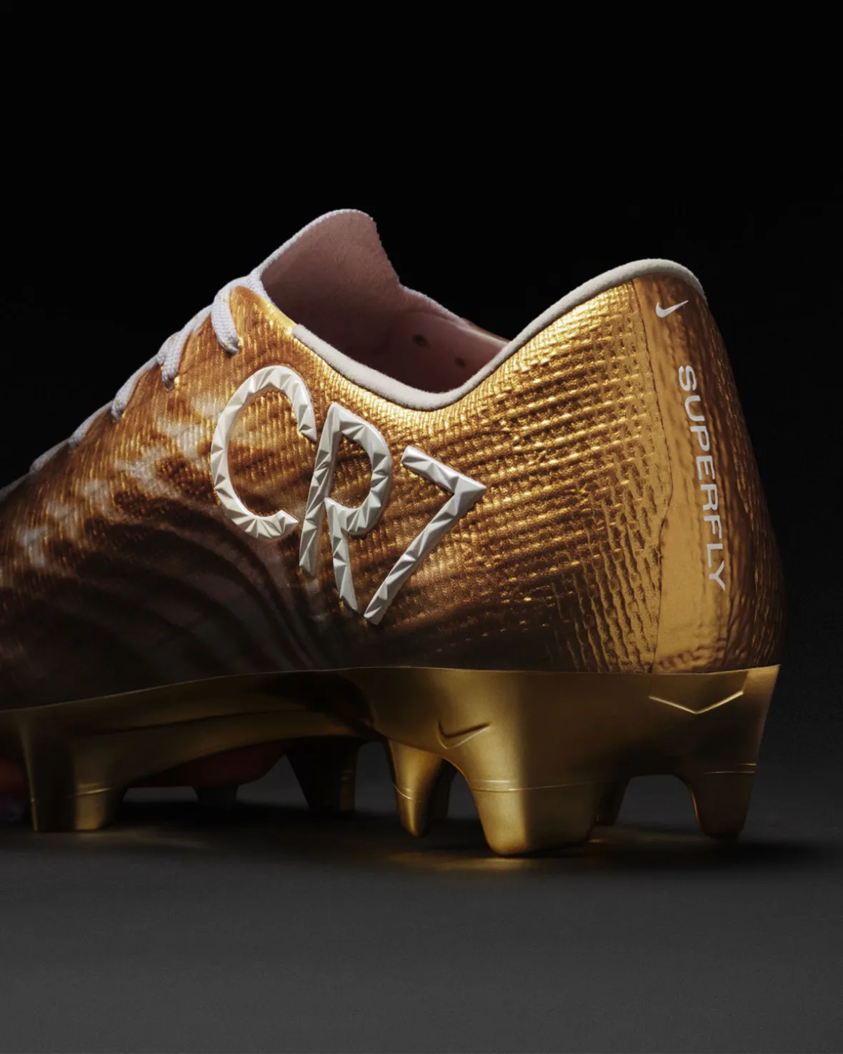 Cristiano Ronaldo’s Nike Mercurial Superfly 11 CR7 “Gold Scorpion”6月27日SNKRS独家发售