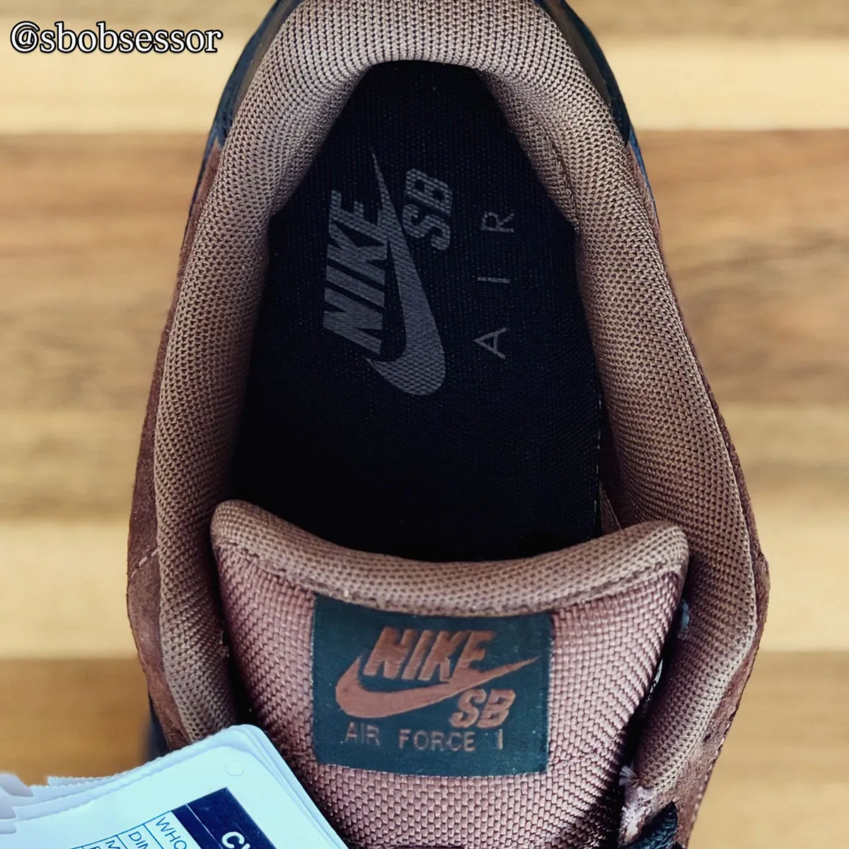 Nike SB Air Force 1 Low “Light Chocolate” 浅巧克力麂皮,2026秋发售,重温摩卡经典插图3 Nike SB Air Force 1 Low “Light Chocolate” 浅巧克力麂皮,2026秋发售,重温摩卡经典