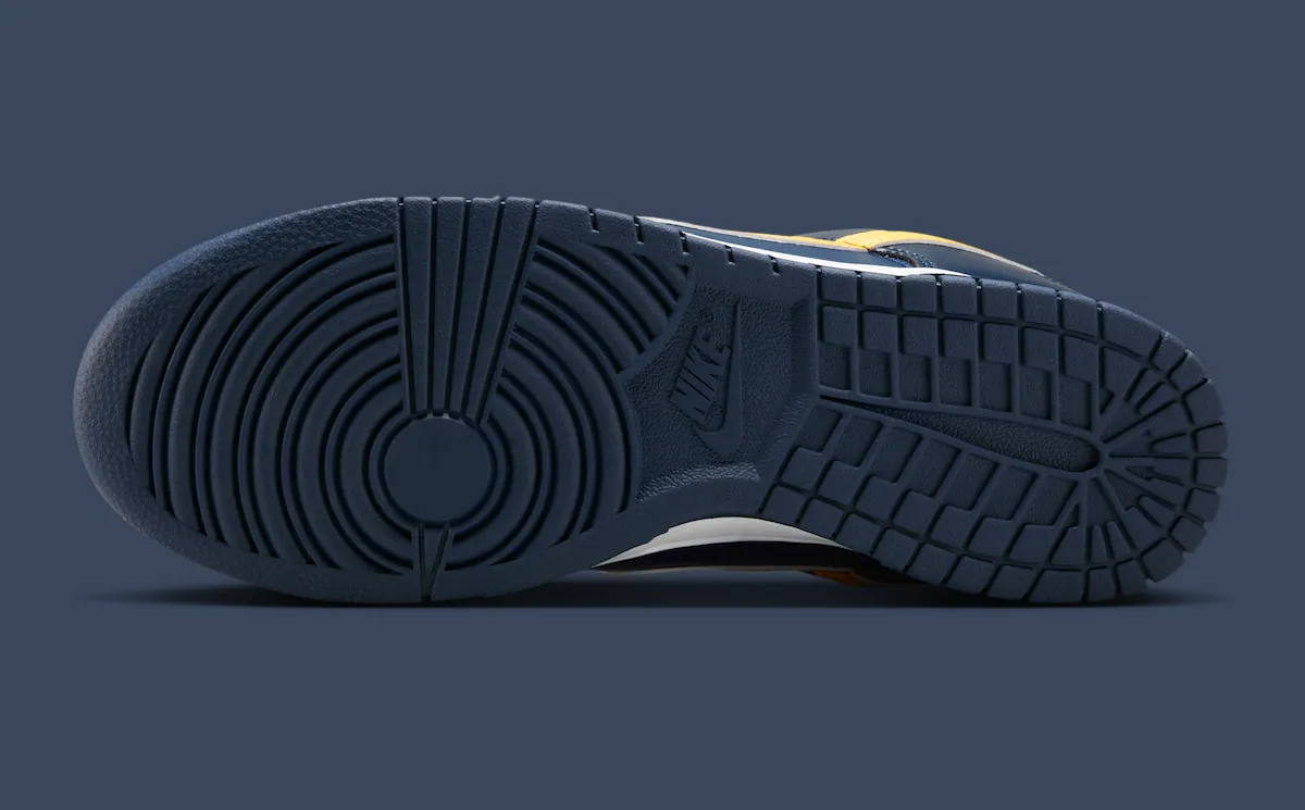 疯狂三月迎甜蜜时刻：Nike Dunk Low“密歇根大学”海军蓝玉米黄配色即将发售