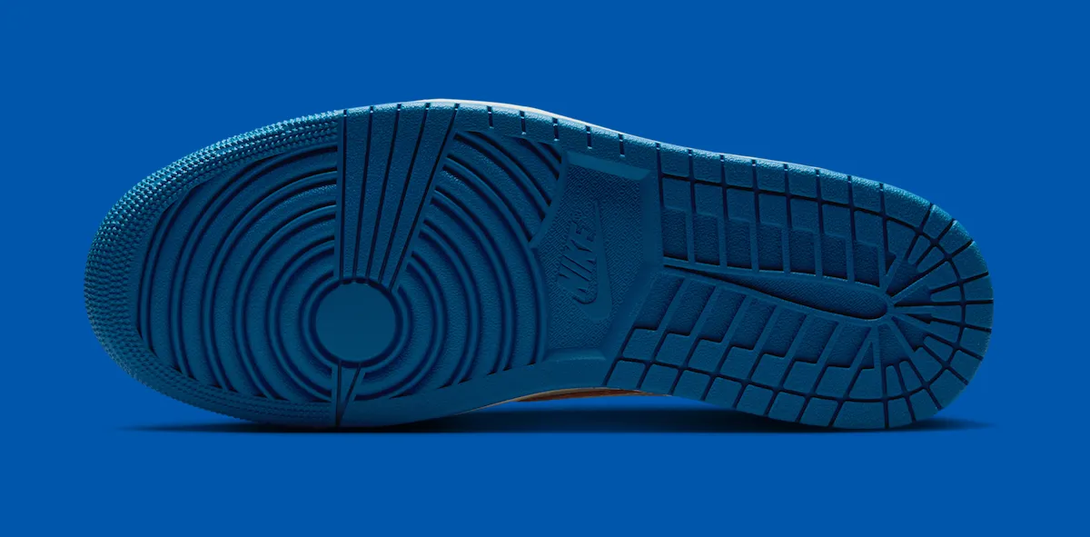 Travis Scott x Fragment x Air Jordan 1 Low OG AJ1低帮鞋2025年发售 军事蓝配色重塑经典