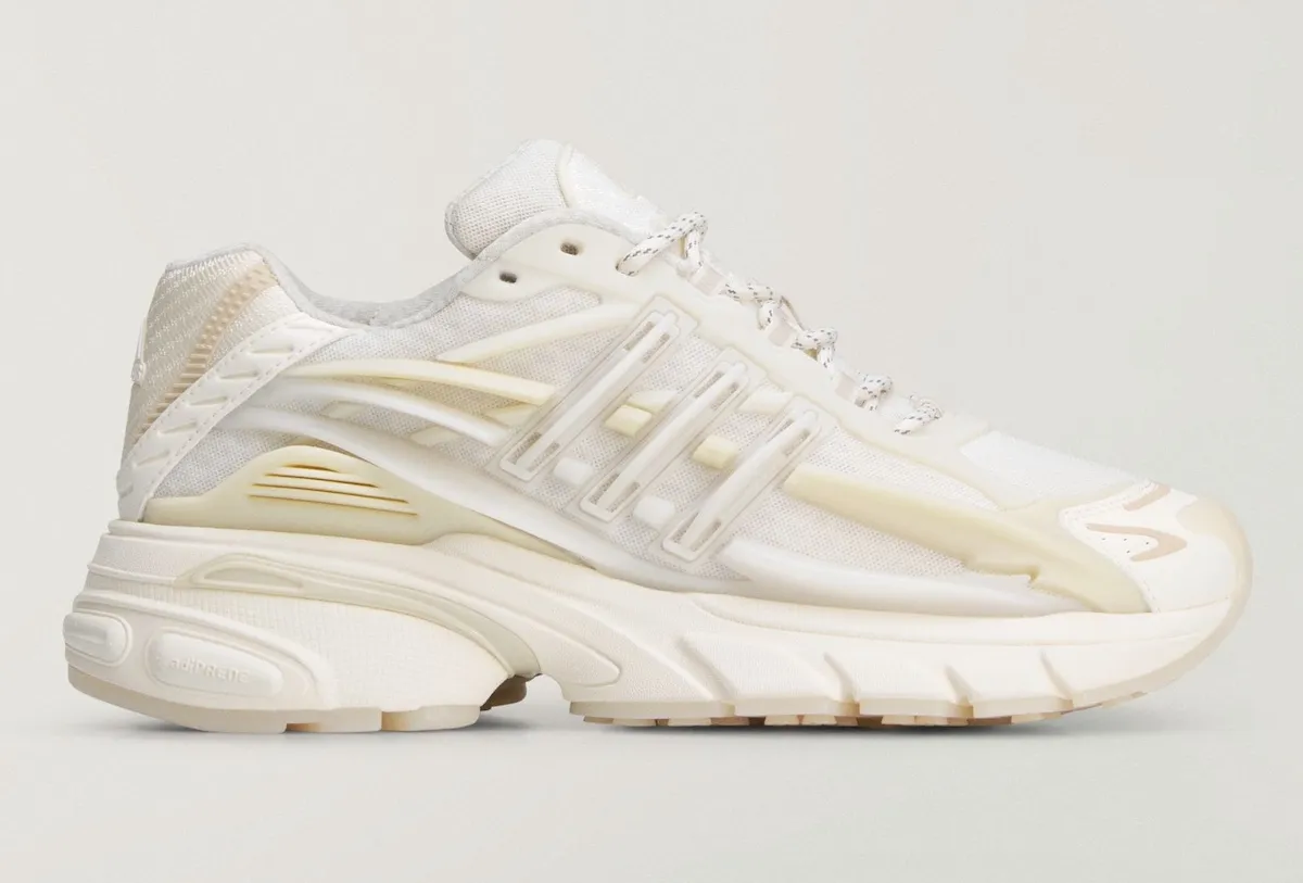 Pharrell x adidas Jellyfish “Triple White”菲董纯白水母官图释出，全白配色7月15日发售