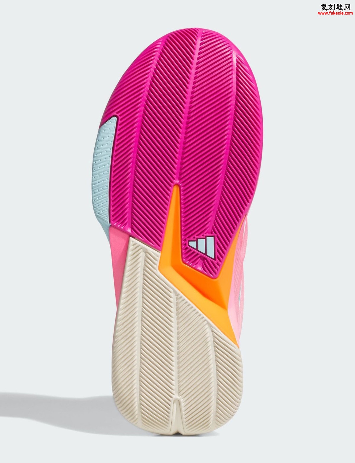 索菲·坎宁安专属 adidas Crazy Energy 粉渐变 2026 WNBA 测评插图6 索菲·坎宁安专属 adidas Crazy Energy 粉渐变 2026 WNBA 测评