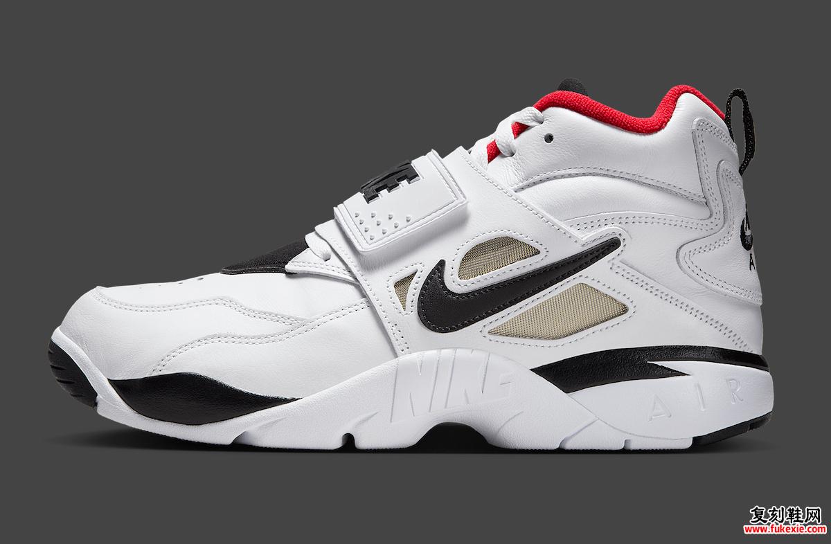 白色和黑色 Nike Air DT Max '92 Proto 侧面轮廓，搭配网眼镂空和大胆的 Nike 表带。