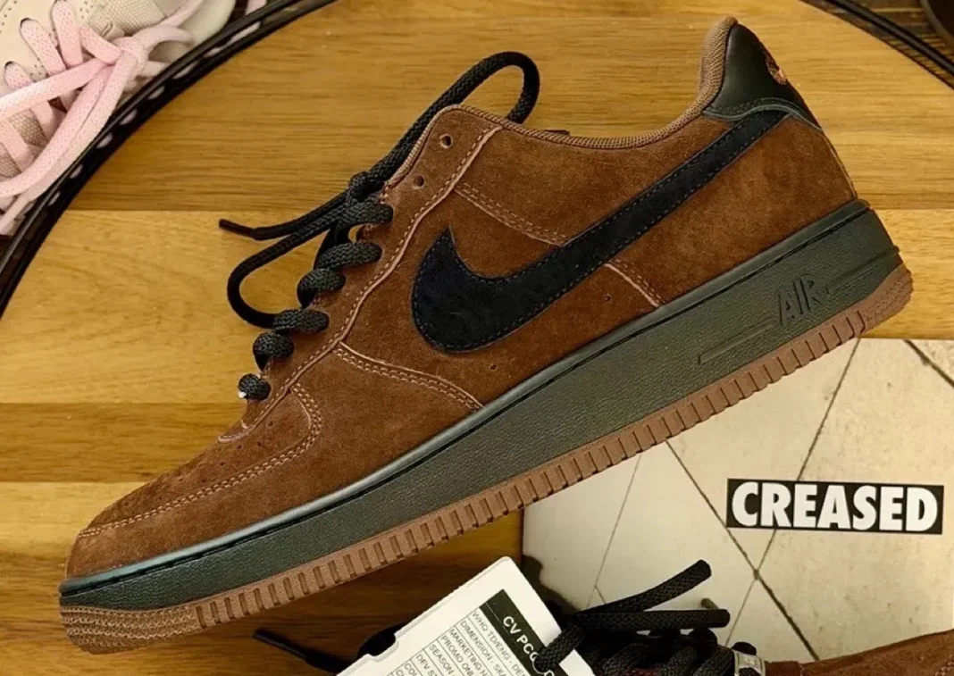 Nike SB Air Force 1 Low “Light Chocolate” 浅巧克力麂皮，2026秋发售，重温摩卡经典缩略图