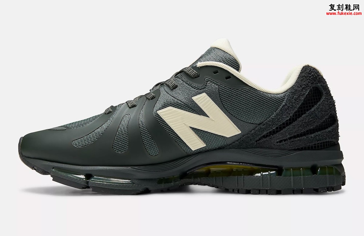 Stone Island x New Balance 1890 “Deep Forest” 深绿Ripstop网格，2026世界杯联名足球生活鞋$220