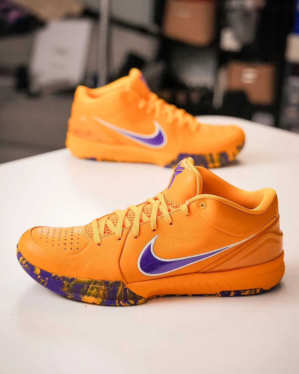 Nike Kobe 4 Protro Draft Day “Lakers” 选秀日隐藏湖人配色,金色鞋身致敬96选秀,6月发售插图1 Nike Kobe 4 Protro Draft Day “Lakers” 选秀日隐藏湖人配色,金色鞋身致敬96选秀,6月发售