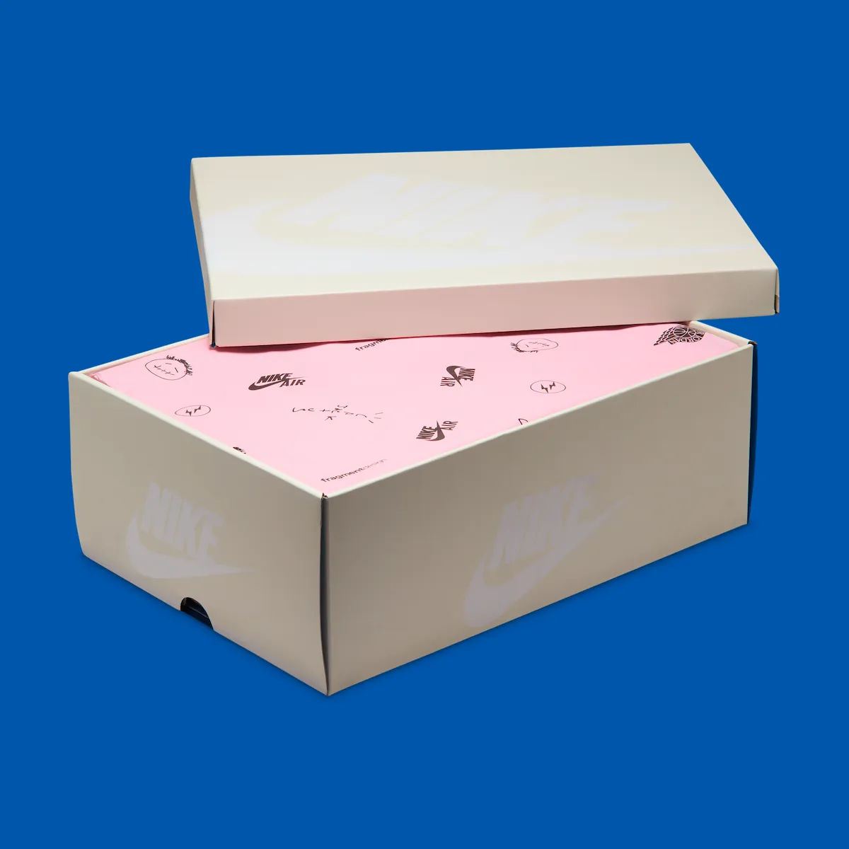 Travis Scott x Fragment x Air Jordan 1 Low OG AJ1低帮鞋2025年发售 军事蓝配色重塑经典