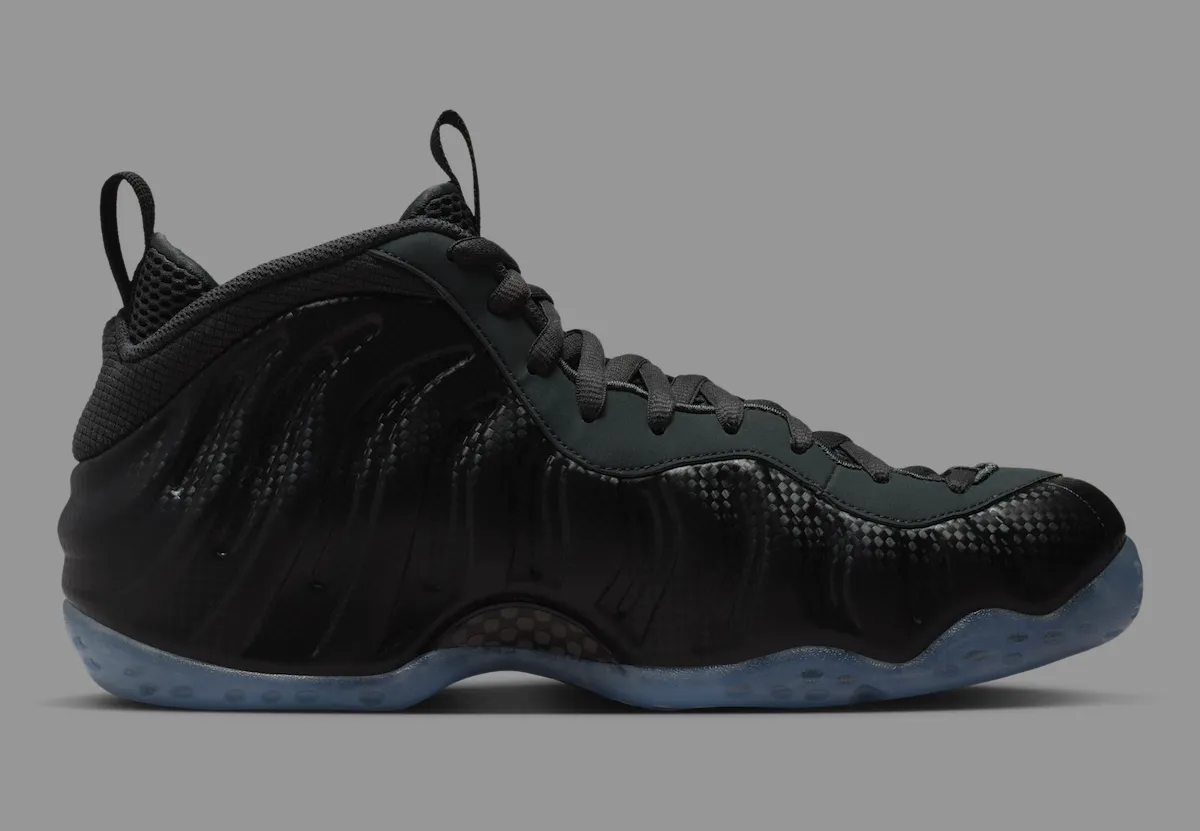 Nike Air Foamposite One “Carbon Fiber”碳纤维版2025震撼登场：10月10日限量发售