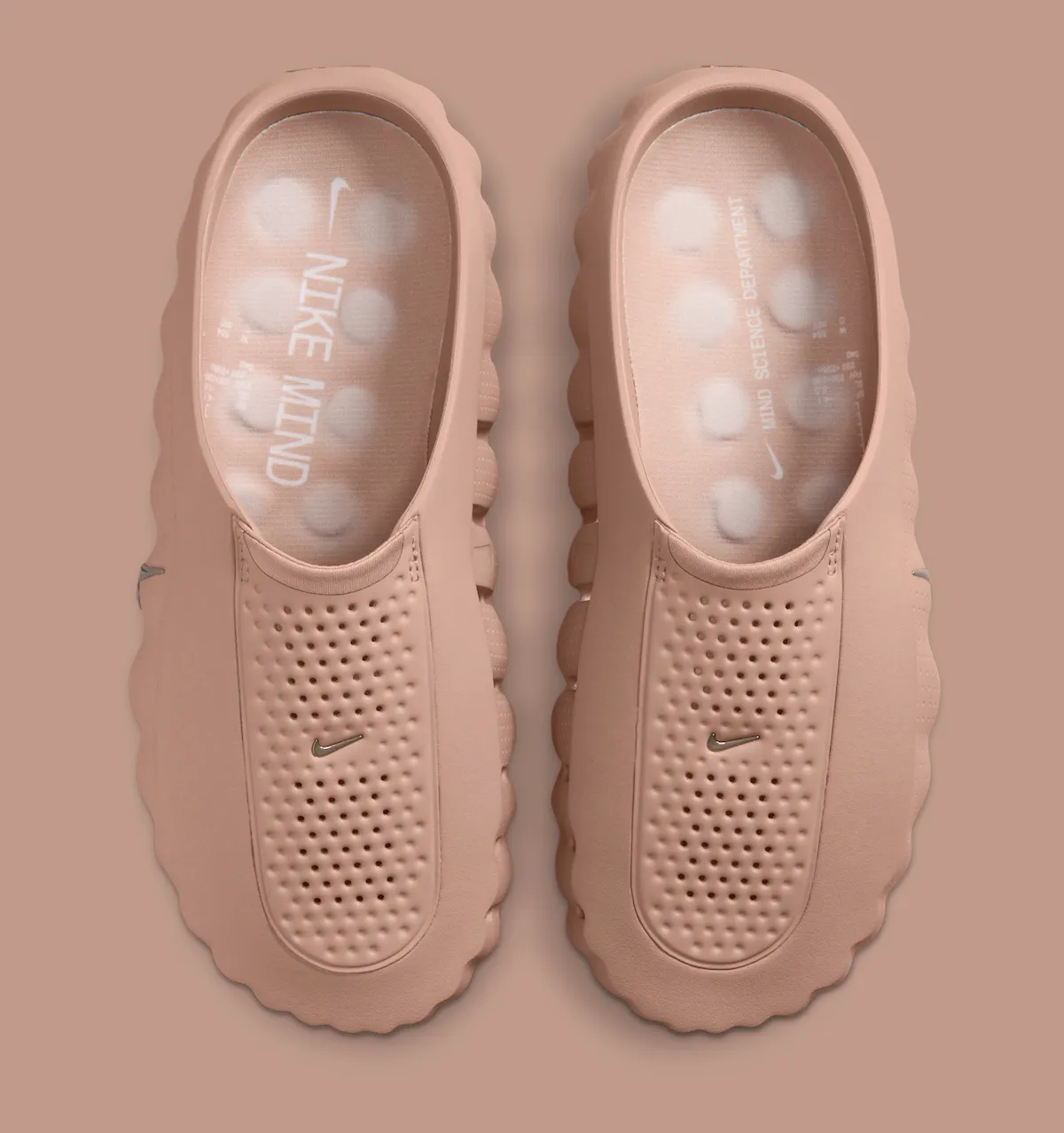 Nike Mind 001“Hemp”麻布配色2026年夏秋发售:22节点神经科学穆勒鞋低调回归插图4 Nike Mind 001“Hemp”麻布配色2026年夏秋发售:22节点神经科学穆勒鞋低调回归