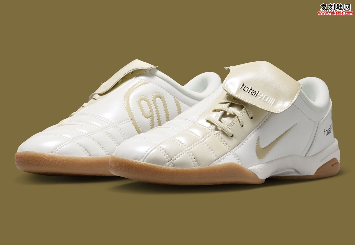 Nike Total 90 III 复古室内足球鞋回归,Sail 光泽皮革鞋面绗缝鞋头,生胶外底,2026夏季发售插图 Nike Total 90 III 复古室内足球鞋回归,Sail 光泽皮革鞋面绗缝鞋头,生胶外底,2026夏季发售