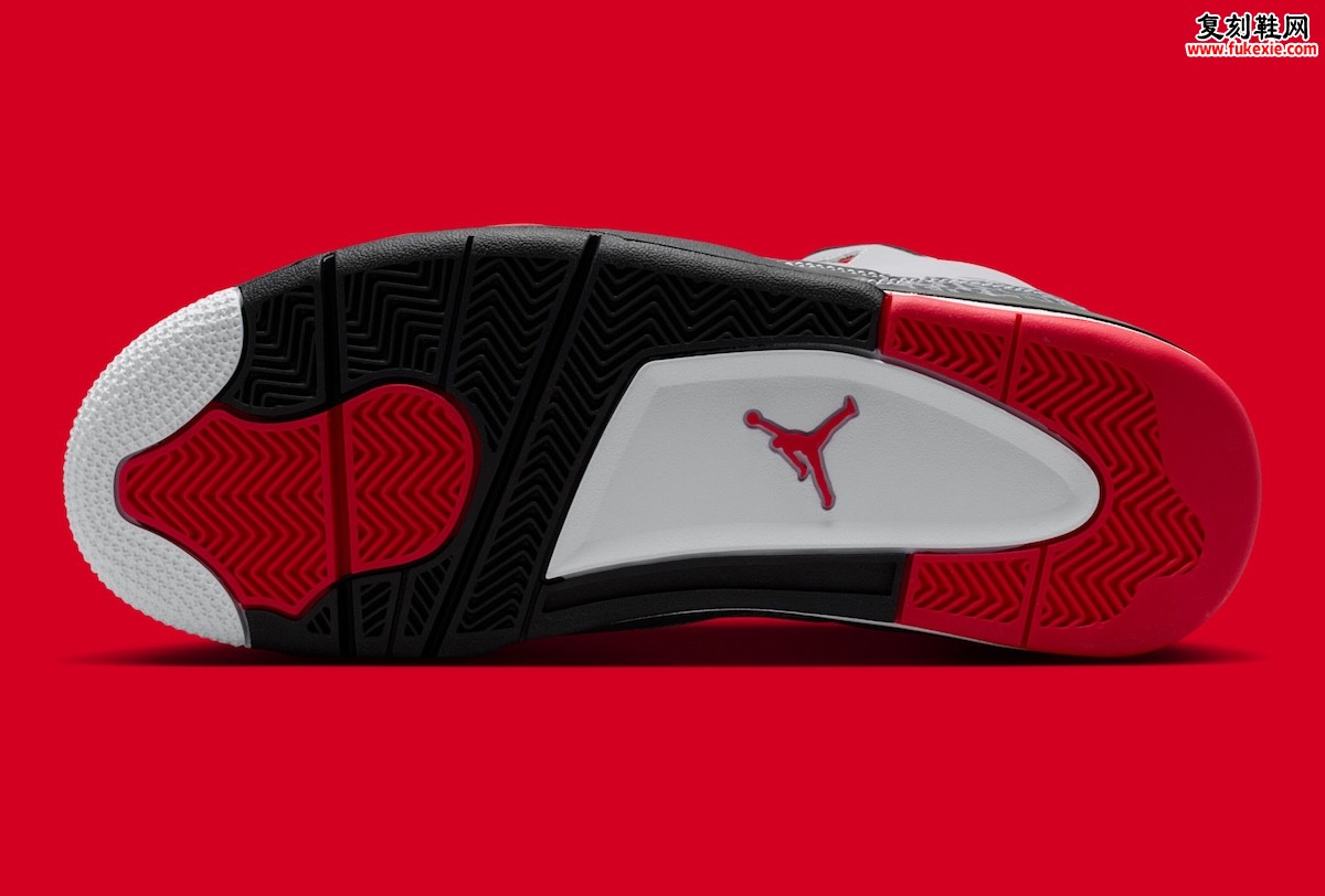 火星之子的水泥灰新衣：Jordan Son of Mars Low 带着爆裂纹与火红细节重返2026夏季