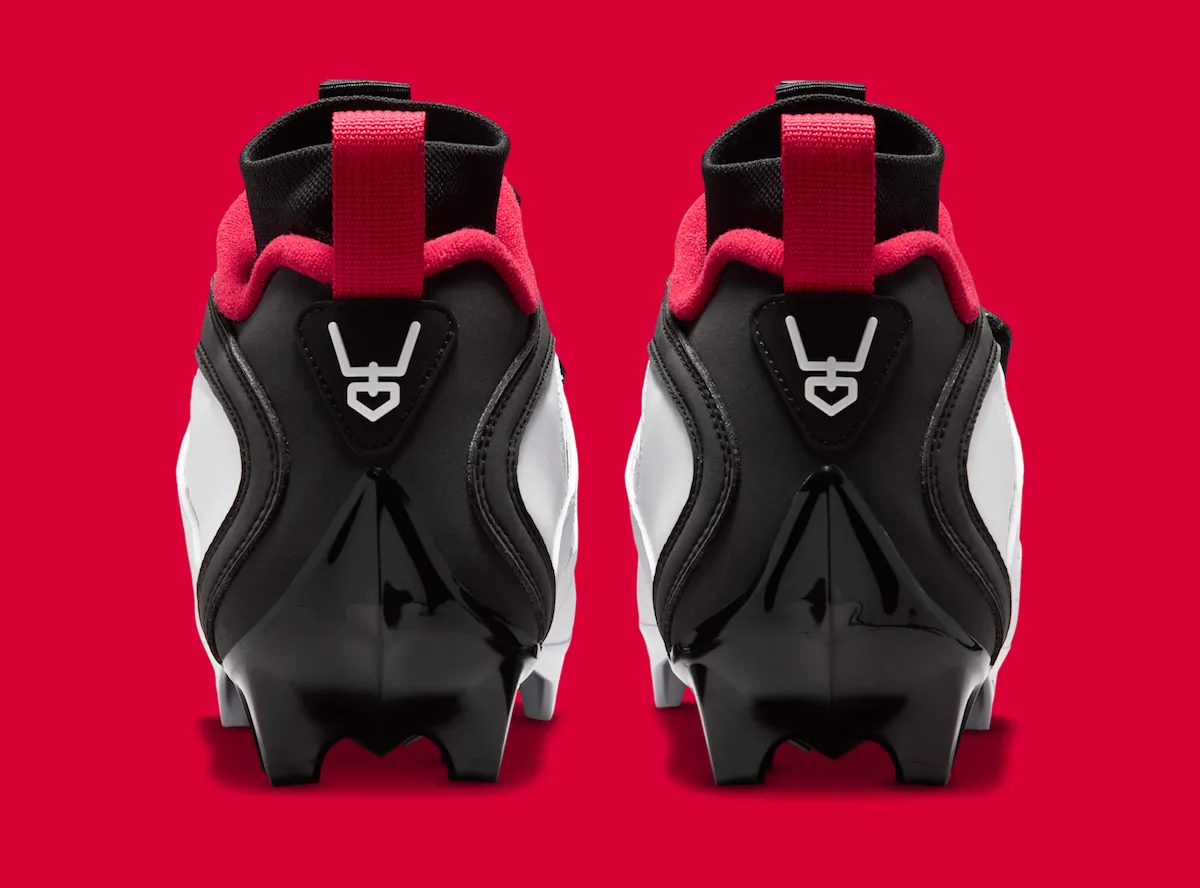 致敬双栖传奇迪昂·桑德斯,Nike Diamond Turf 2 “49ers”橄榄球鞋款复刻,经典黑红金配色重现插图4 致敬双栖传奇迪昂·桑德斯,Nike Diamond Turf 2 “49ers”橄榄球鞋款复刻,经典黑红金配色重现