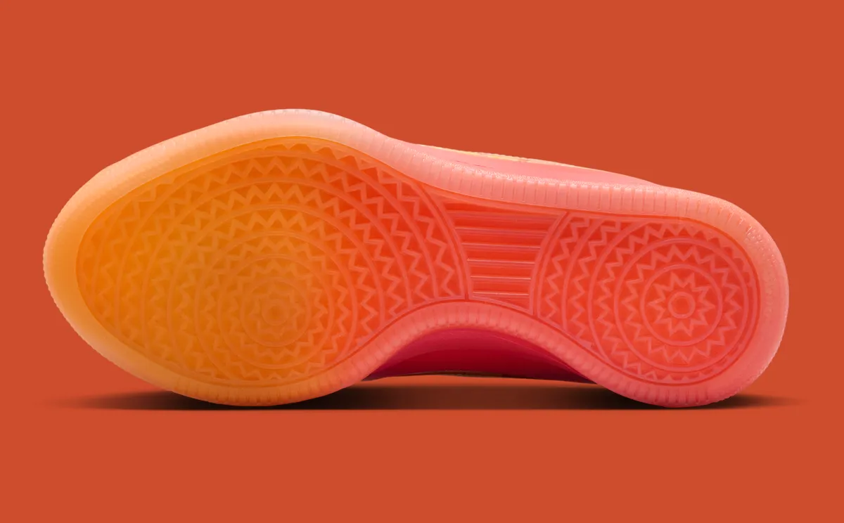 Nike Book 2 “Phoenix” “凤凰”配色 以焚鞋仪式与火焰美学开启2026年新篇章