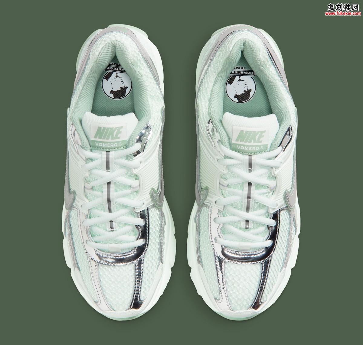 薄荷浅绿清透配色融合铬银Swoosh重塑复古跑鞋美学 Nike Zoom Vomero 5 Barely Green四月登场开启春夏足下轻盈新篇