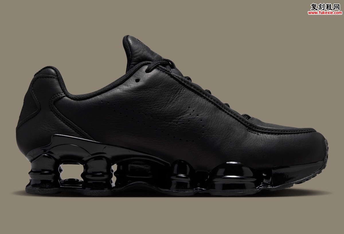 Nike Shox TL Black Leather 放弃网面拥抱纯黑皮革 2026 秋季以 190 美元重新定义复古机械跑鞋插图2 Nike Shox TL Black Leather 放弃网面拥抱纯黑皮革 2026 秋季以 190 美元重新定义复古机械跑鞋